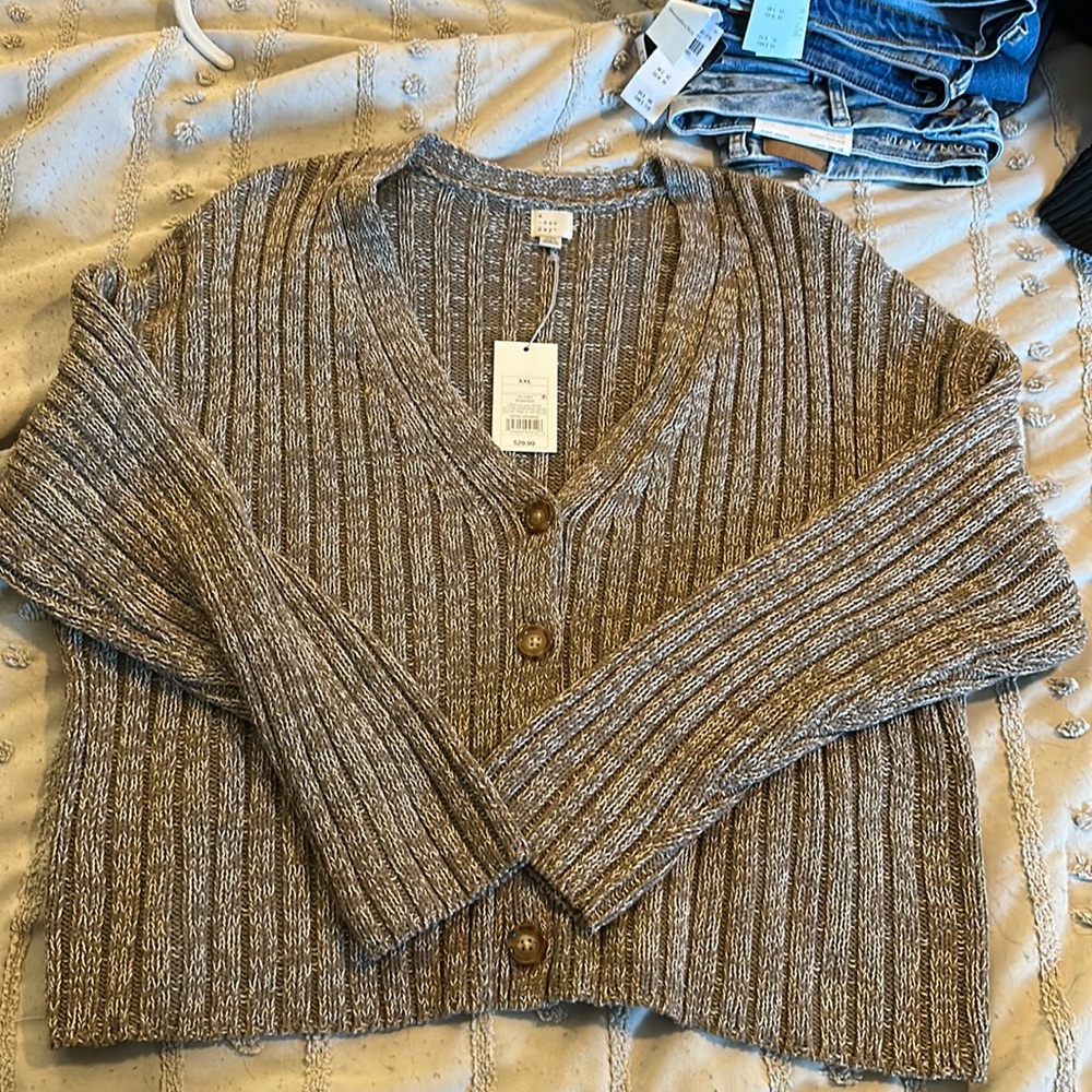 Cropped a new day cardigan